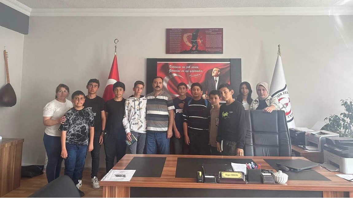 Karakaya Gökbayrak Ortaokulu Yazar-Söyleşi Etkinliğimize Katılım Sağladı.